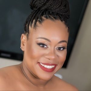 Meet your Posher, Melony